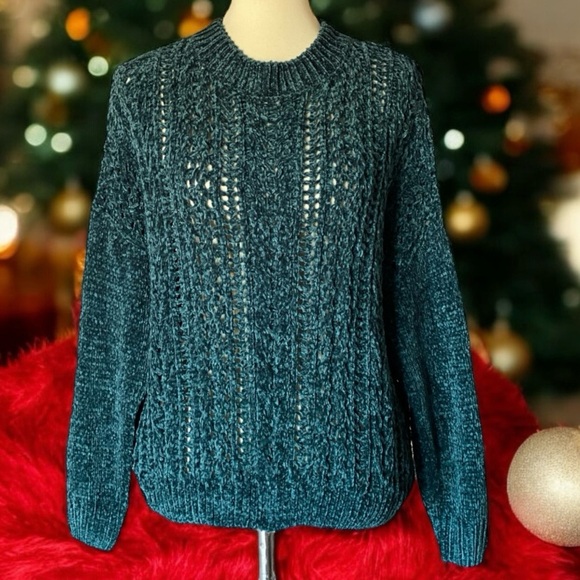 🦚HOST PICK🦚 NWT Cocobleu Green Chenille Sweater - Picture 4 of 13